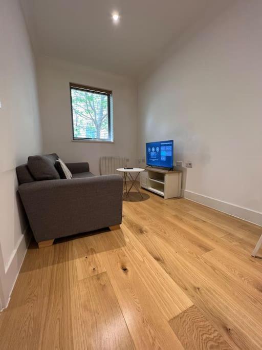 Cozy Modern Apartment In Croydon Central 외부 사진