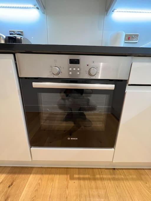 Cozy Modern Apartment In Croydon Central 외부 사진