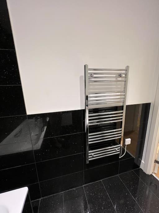 Cozy Modern Apartment In Croydon Central 외부 사진